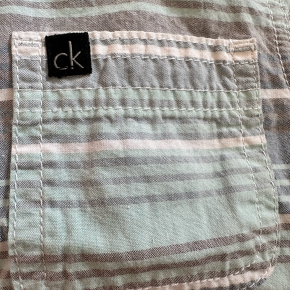 Boys 👦 CK shirt. - Picture 3 of 4